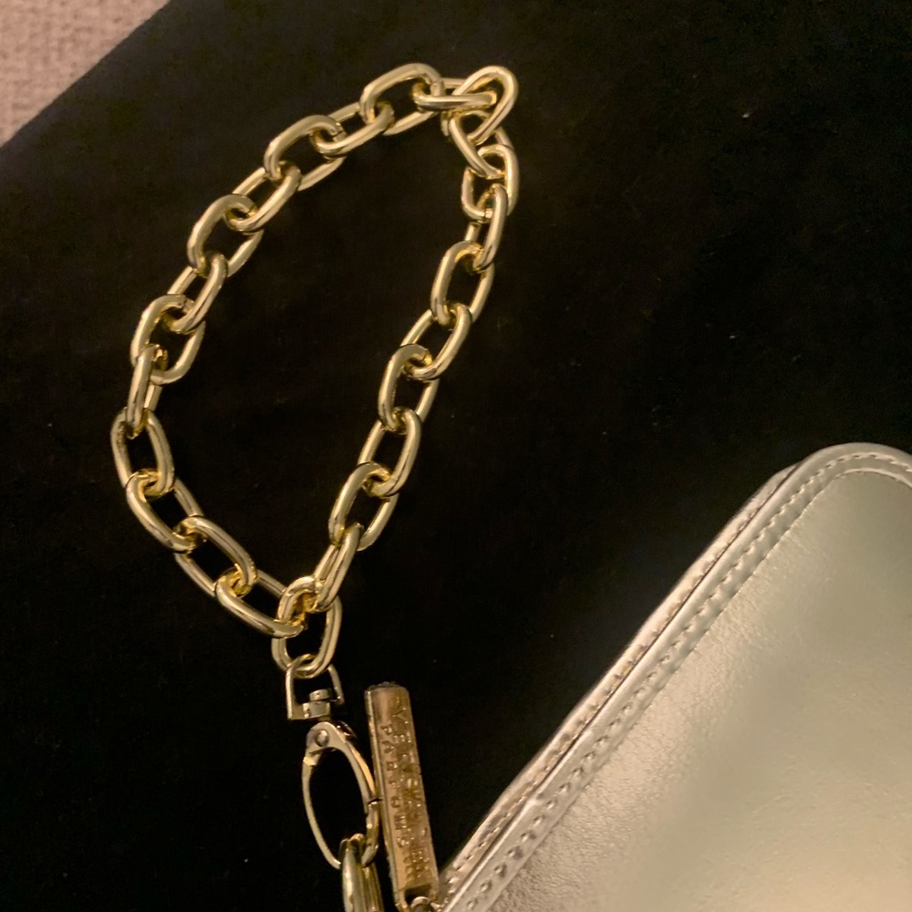VERSACE PARFUM GOLD WRISTLET. - Picture 3 of 5